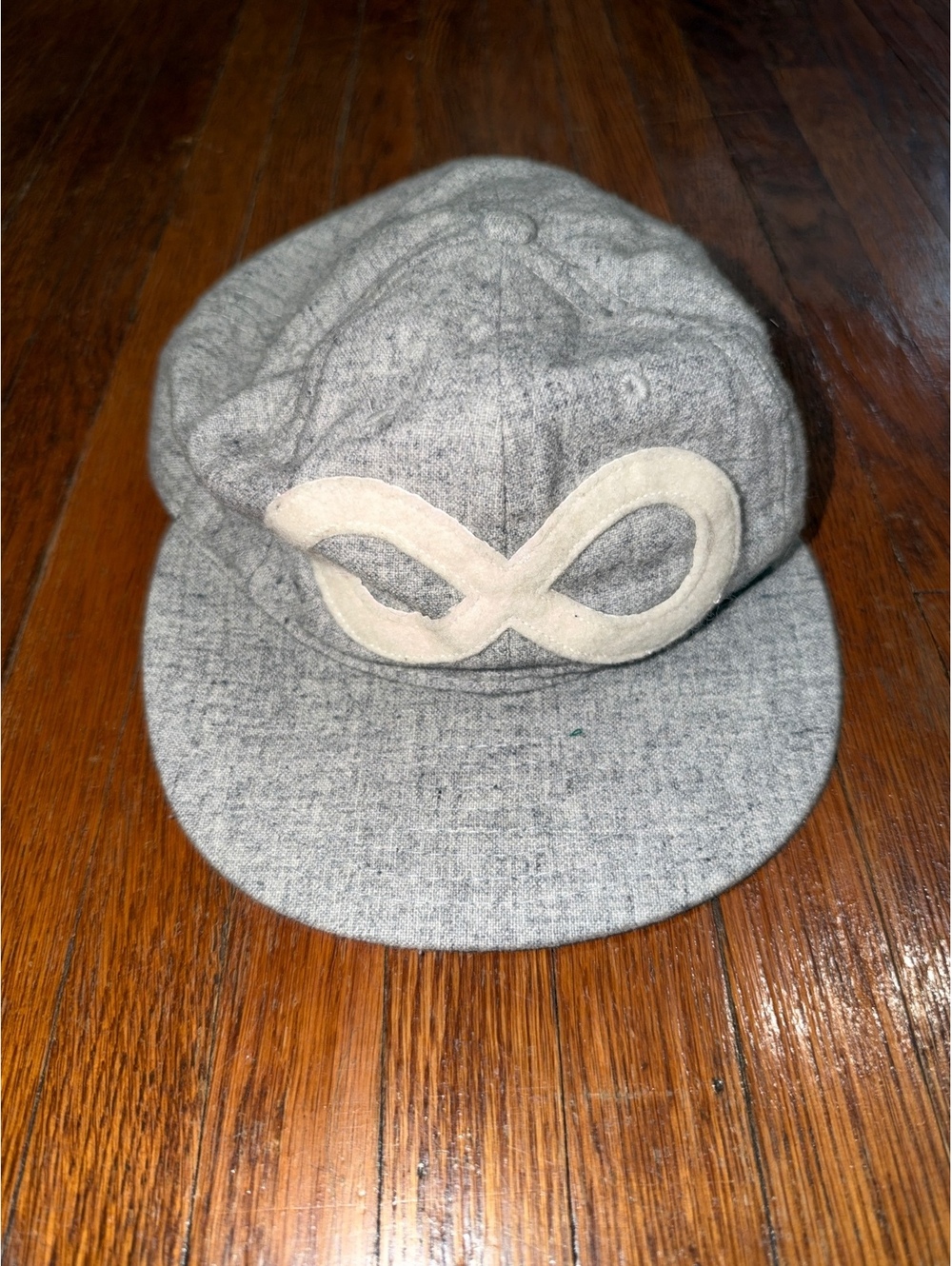 Ebbets Field Flannels Vintage Style Gray White SnapBack Baseball Infinity Hat